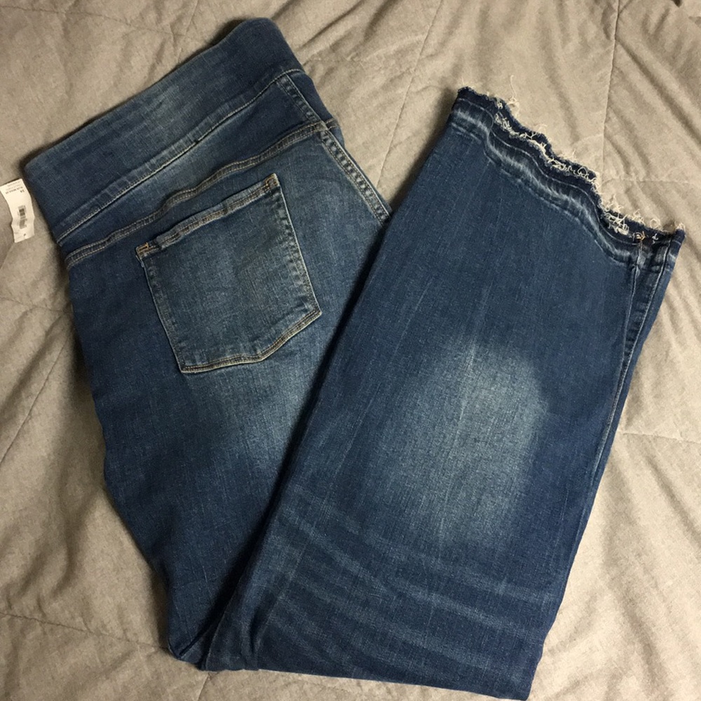 Old Navy Pull-on Bootcut Rockstar Jeans